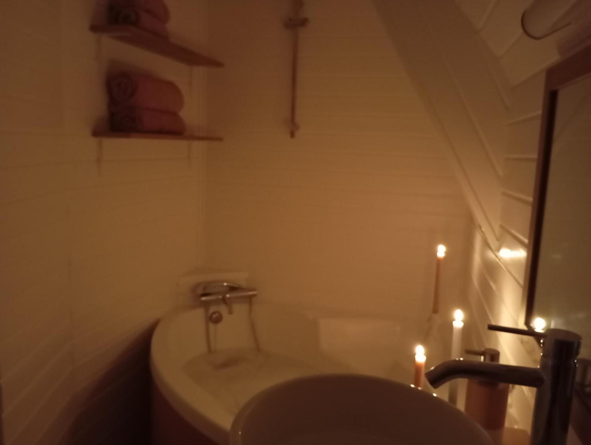 Escapade Romantique Sous Les Toits De Kereon - Centre Historique, Rue Pietonne Quimper Eksteriør billede