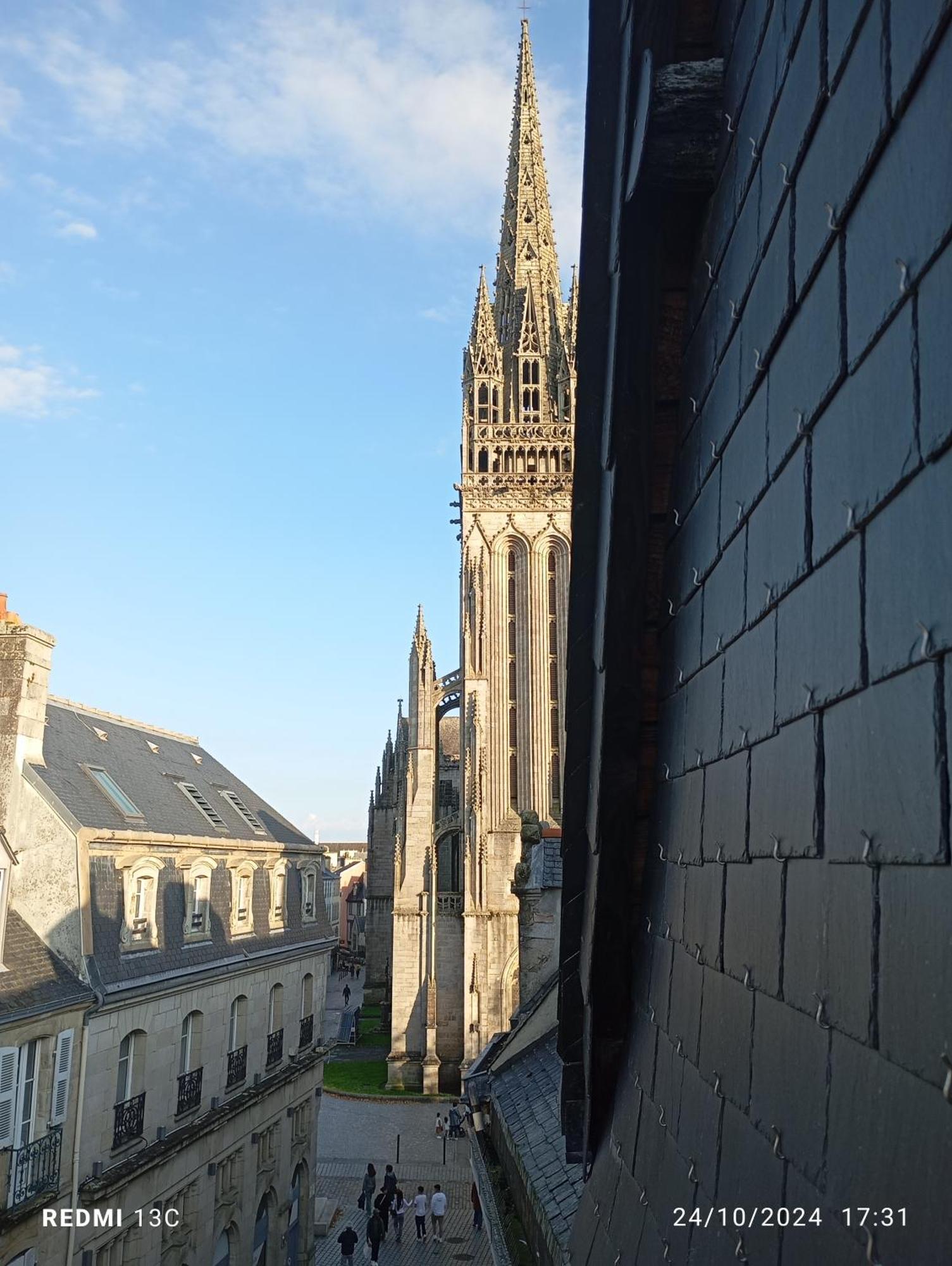 Escapade Romantique Sous Les Toits De Kereon - Centre Historique, Rue Pietonne Quimper Eksteriør billede