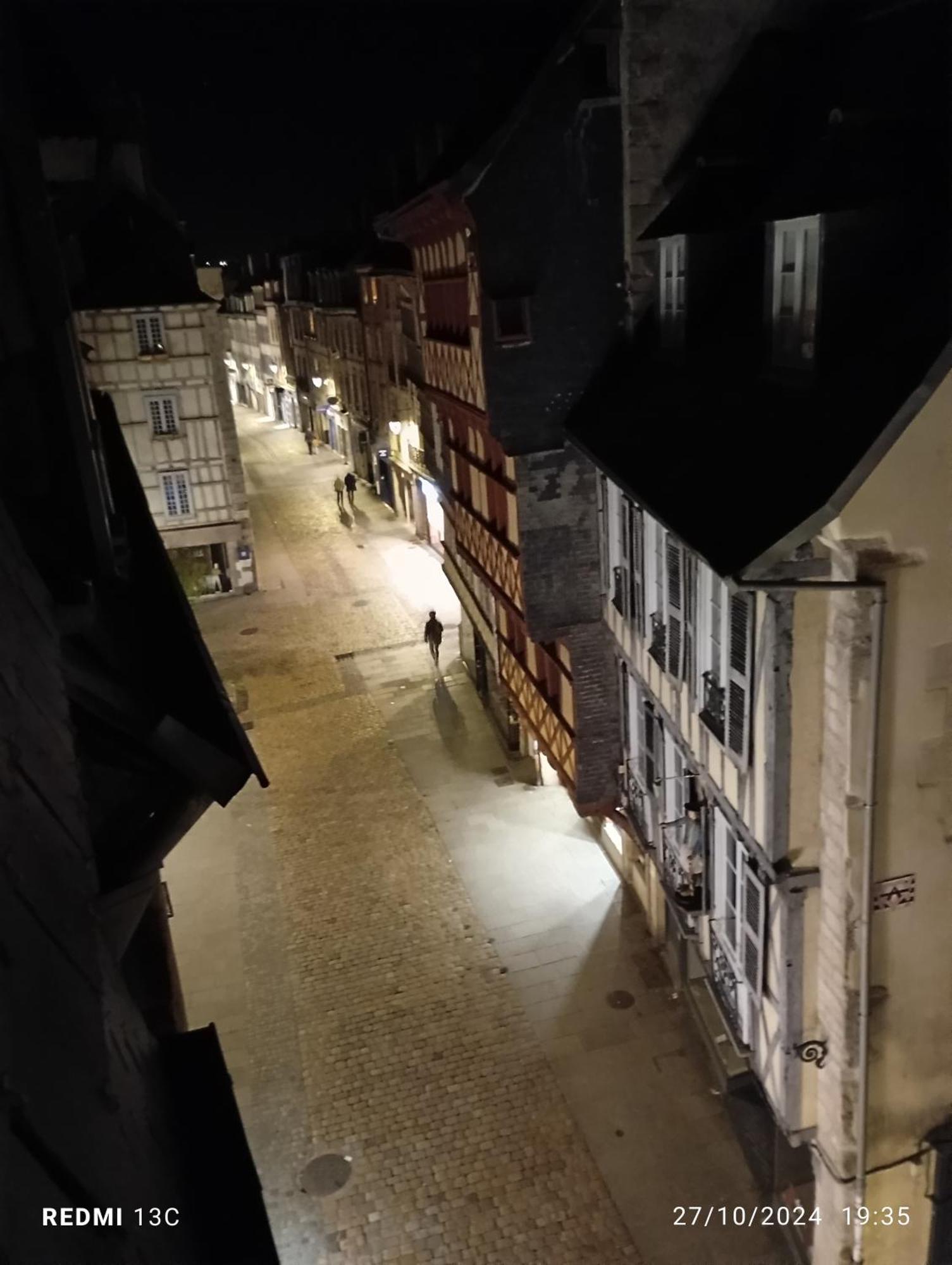 Escapade Romantique Sous Les Toits De Kereon - Centre Historique, Rue Pietonne Quimper Eksteriør billede
